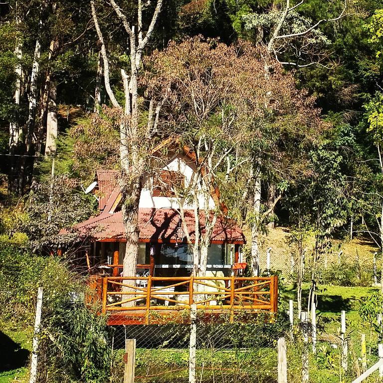 Casa Na Floresta Em Holiday home Campos do Jordao